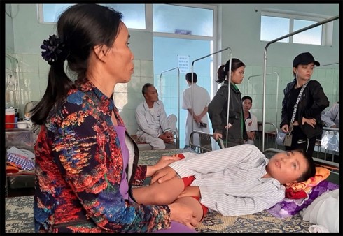 Học sinh chịu 231 cái tát đã phải vào viện cấp cứu