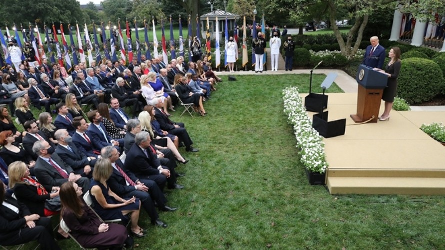 Sự kiện ông Trump công bố ứng viên thẩm phán Toà án Tối cao Mỹ ở Nhà Trắng. Ảnh: Getty Images.