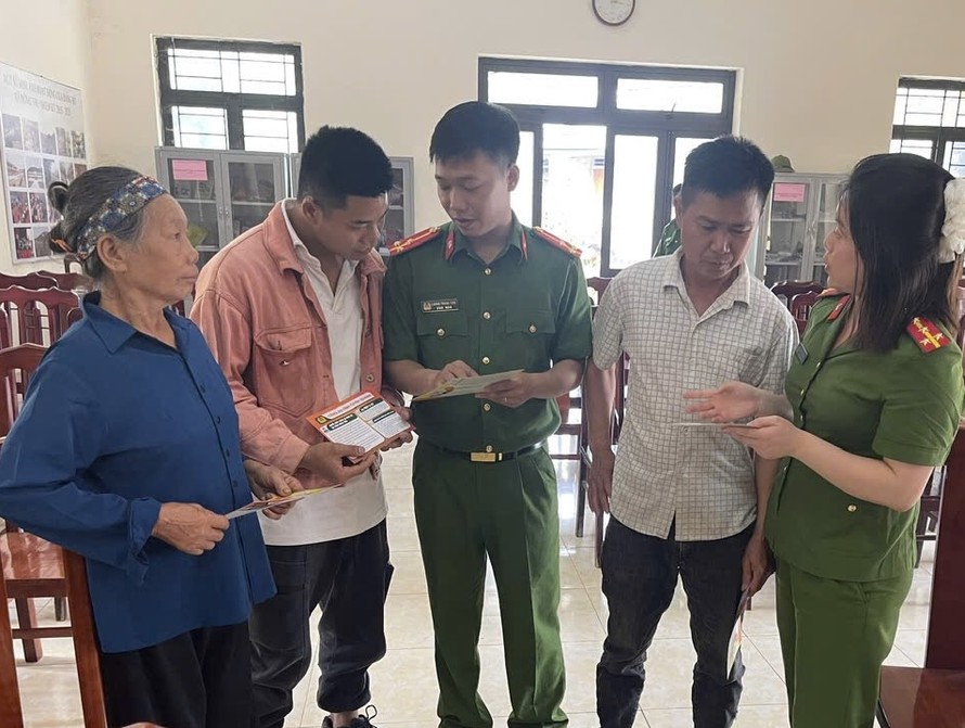 Phòng Cảnh sát THAHS&HTTP - Công an tỉnh Tuyên Quang tổ chức Tuyên truyền pháp luật thi hành án hình sự tại cộng đồng