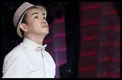 Ca sĩ Minh Thuận đã trút hơi thở cuối cùng và được đưa về nhà riêng tại Q.Tân Bình (TP.HCM) để cử hành tang lễ