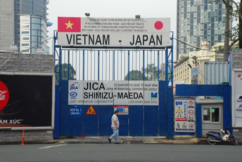 Cận cảnh Metro đầu tiên dưới lòng đất... Sài Gòn