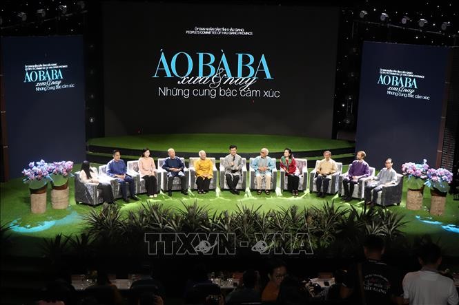 Quang cảnh giao lưu. Ảnh:TTXVN