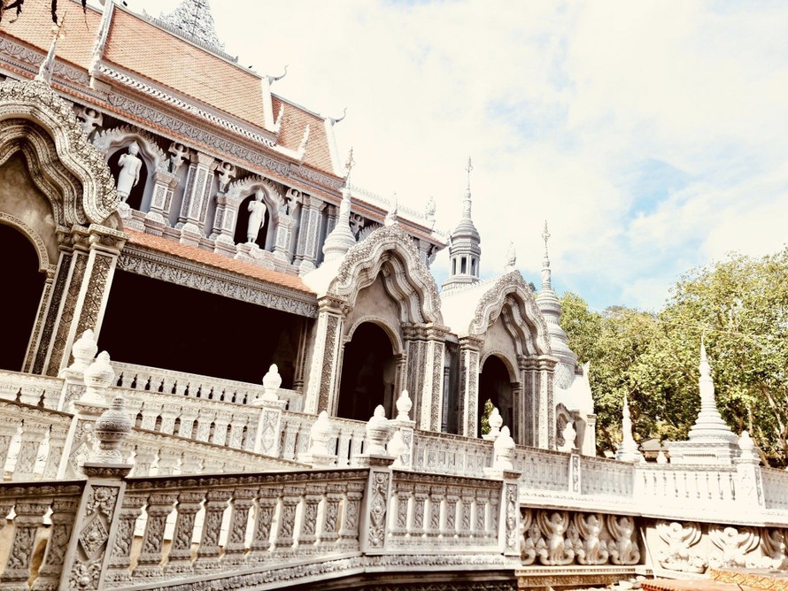 Hồi sinh di sản từ truyền thống và sáng tạo