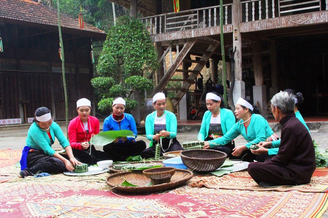 Gìn giữ nét đẹp đón Tết của người Mường