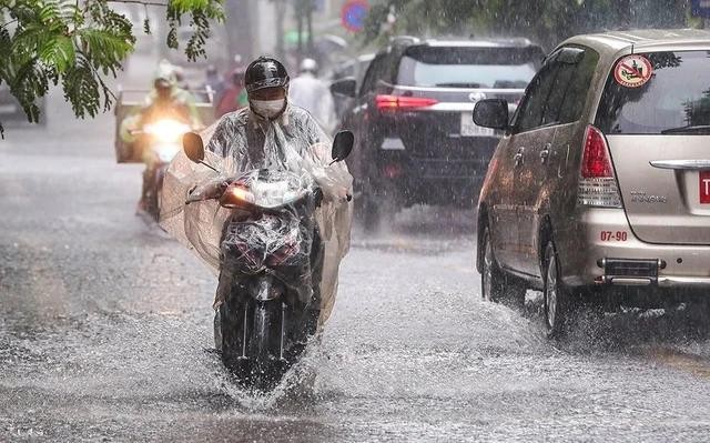 Bắc Bộ đón mưa dông trở lại, nhiều khu vực nguy cơ xảy ra thiên tai