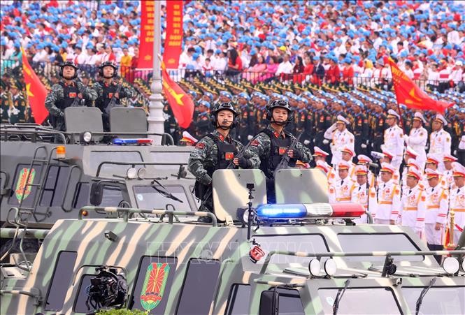 Truyền thông Đức ấn tượng với sức mạnh quốc phòng và thành tựu kinh tế Việt Nam