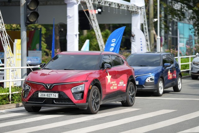 C-SUV điện VinFast VF 7: Thiết kế “chất”, vận hành chắc, chi phí sử dụng khiến xe xăng khó cạnh tranh