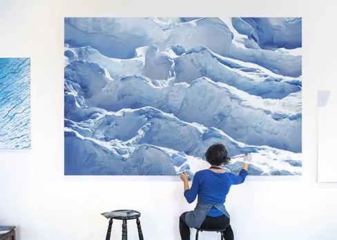 Họa sĩ Zaria Forman tái hiện sông băng Jakobshavn trên bờ tây Greenland 