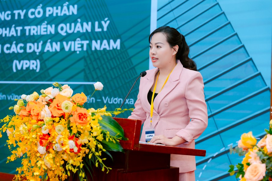 Đại diện Công ty Cổ phần Đầu tư Phát triển Quản lý Điều hành các Dự án Việt Nam (VPR) phát biểu tại M&A Summit 2025. 