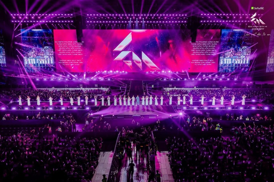 Concert Em Xinh “Say Hi” - Vạn Vật Đến Từ Em: Khán giả thăng hoa cùng các bản phối đặc biệt, âm nhạc mang âm hưởng Bắc Bộ được kết hợp độc đáo