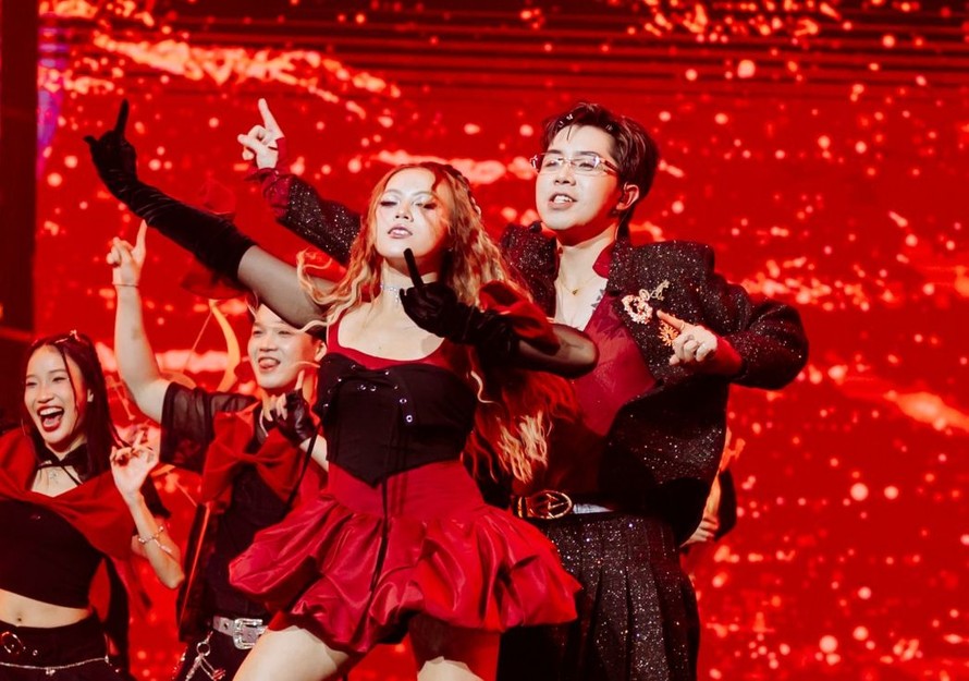 Chung kết 1 Anh Trai “Say Hi” 2025: Loạt ca khúc đồng loạt thăng hạng trên các bảng xếp hạng nhạc số