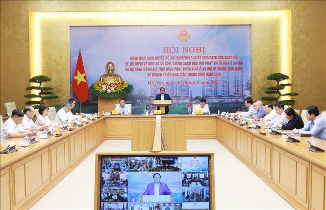 Thủ tướng: Phải quan tâm, lãnh đạo phát triển nhà ở xã hội đúng mức, đúng tầm, đúng tâm