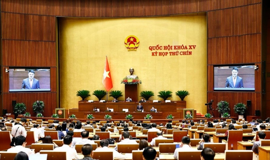 Viện trưởng Viện Kiểm sát Nhân dân Tối cao Nguyễn Huy Tiến giải trình, làm rõ một số vấn đề đại biểu Quốc hội nêu. Ảnh: Doãn Tấn