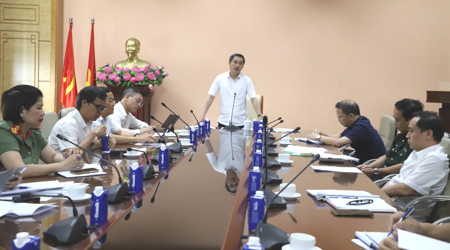 GS.TS Trần Văn Thuấn - Thứ trưởng Bộ Y tế, Chủ tịch Hội đồng Y khoa Quốc gia phát biểu chủ trì cuộc họp với các đơn vị về bảo đảm công tác y tế phục vụ các hoạt động kỷ niệm 80 năm Cách mạng Tháng Tám thành công và Quốc khánh nước Cộng hòa xã hội chủ nghĩa Việt Nam (Sự kiện A80).