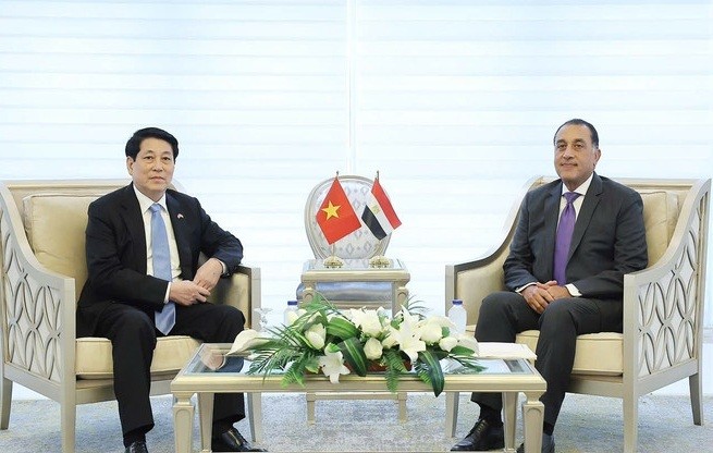 Chủ tịch nước Lương Cường hội kiến Thủ tướng Ai Cập Mostafa Madbouly. (Ảnh: Lâm Khánh/TTXVN)