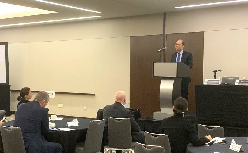 Đại sứ Việt Nam tại Mỹ Nguyễn Quốc Dũng phát biểu tại Đối thoại Potomac lần thứ nhất. 