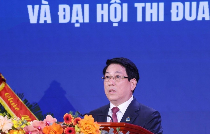 Chủ tịch nước Lương Cường phát biểu chỉ đạo và chúc mừng các thầy, cô giáo nhân Ngày Nhà giáo Việt Nam (20/11).