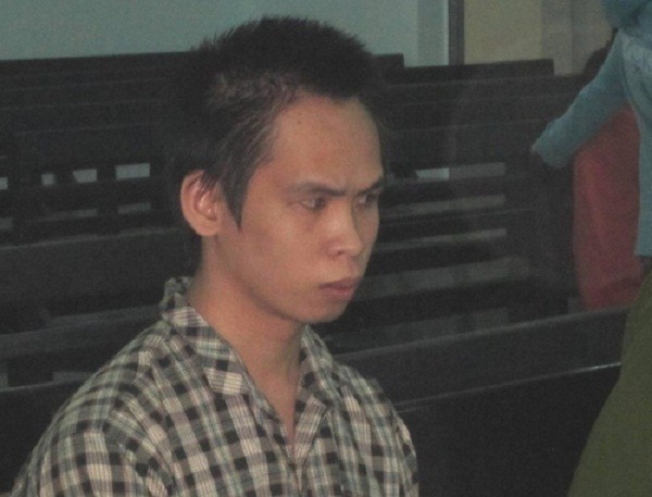 Thanh niên nghiện sex trói tay hại đời bé gái trong nghĩa địa