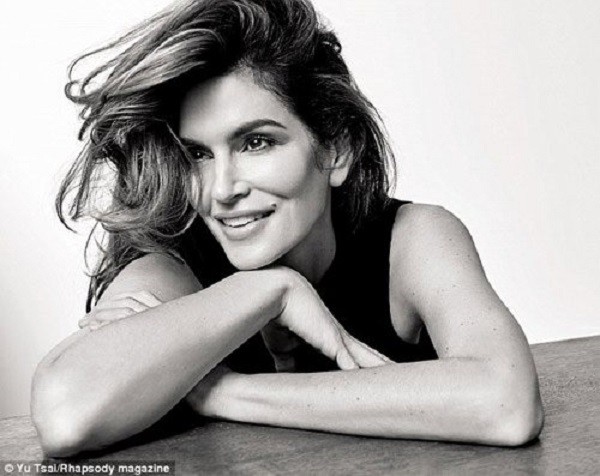 Siêu mẫu nóng bỏng Cindy Crawford sắp tuyên bố giải nghệ