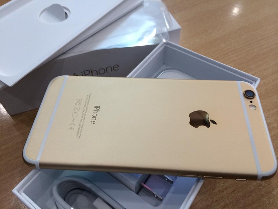 Sắp ra iPhone mới, giá iPhone đời cũ giảm mạnh