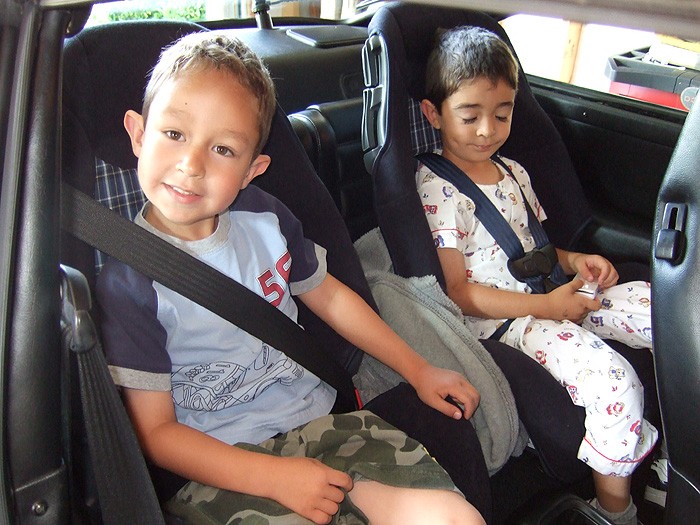 Chỗ ngồi an toàn và nguy hiểm nhất trên ôtô, xe bus và xe khách?