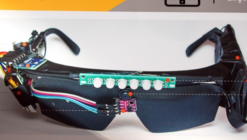 Kính đọc chữ dành cho người khiếm thị