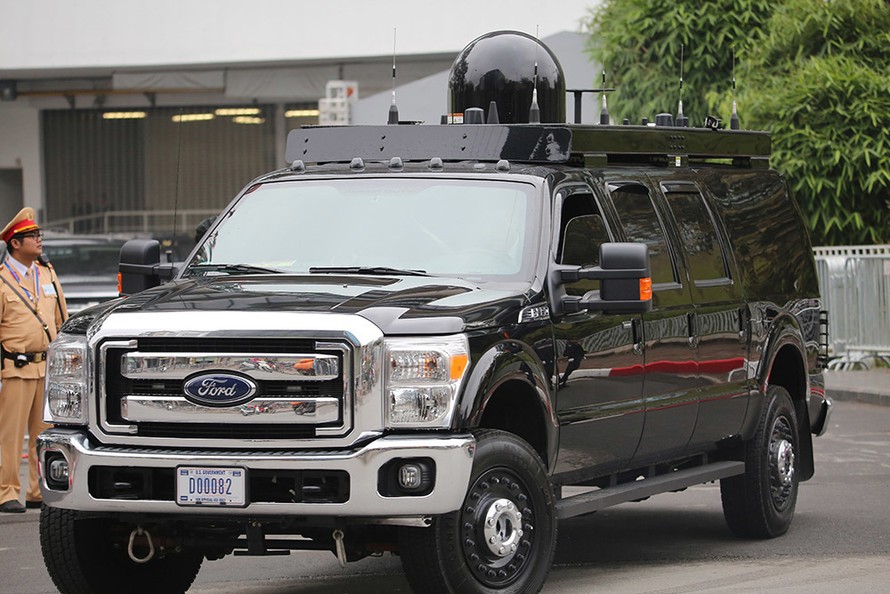 Chiếc Roadrunner lần đầu xuất hiện ở Việt Nam để hộ tống Tổng thống Trump. Ảnh: Quyết Thắng