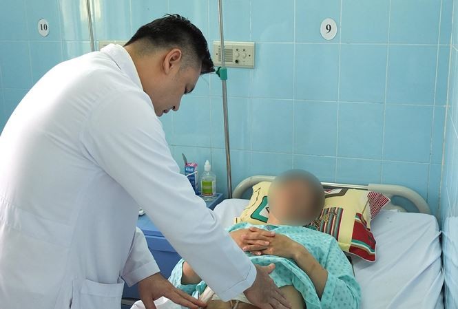 Điều trị thành công cho người đàn ông 17 lần can thiệp niệu đạo thất bại