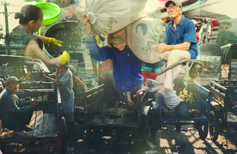 Nhiều cửu vạn sau một đêm cực nhọc khi hàng triệu người thành phố đang say giấc nhưng thù lao nhận được chưa đủ mua 1 ổ bánh mì, 1 nắm xôi, 1 tô phở bình dân mỗi sáng... 