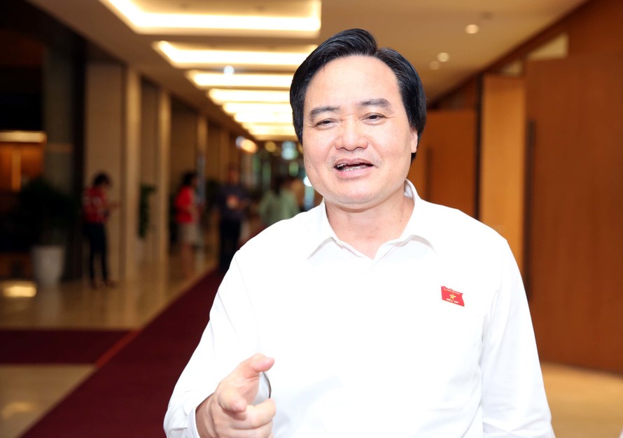 Bộ trưởng Bộ GD-ĐT Phùng Xuân Nhạ 