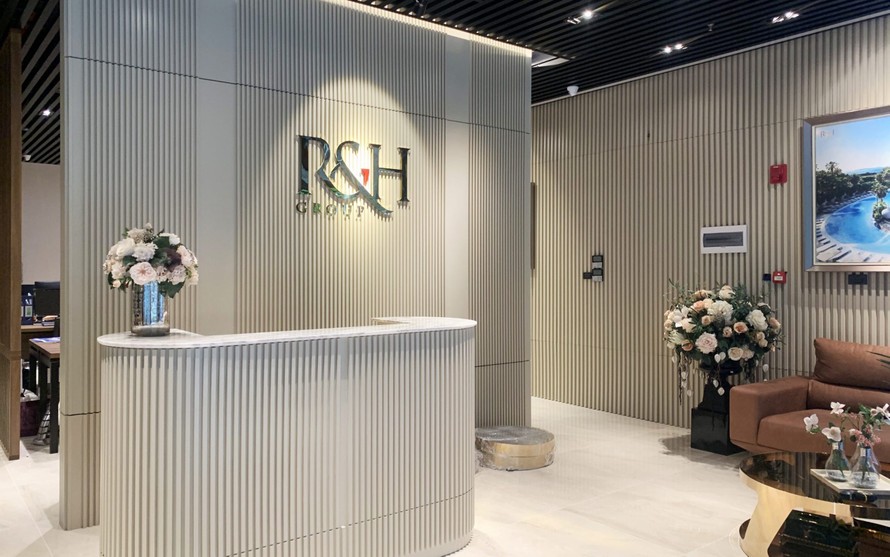 Trong năm 2022 và nửa đầu năm 2023, Tập đoàn R&H liên tục làm ăn thua lỗ; việc gánh lỗ luỹ kế này dẫn đến tình trạng Vốn chủ sở hữu suy giảm trong bối cảnh nợ tăng. (Ảnh minh hoạ)