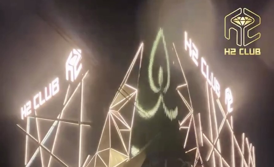 Rất có thể, quán bar H2 Club (Khu đô thị Đồng Văn Xanh, phường Duy Hải, thị xã Duy Tiên, tỉnh Hà Nam) đã và đang hoạt động “chui” suốt thời gian qua.