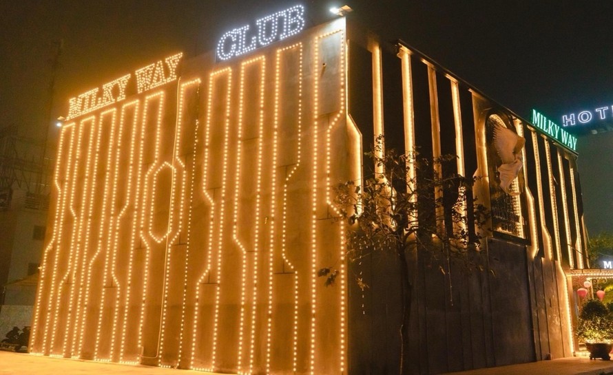 Quán bar Milkyway Club có địa chỉ tại đường Nguyễn Thượng Hiền (phường Thanh Châu, TP.Phủ Lý, tỉnh Hà Nam).