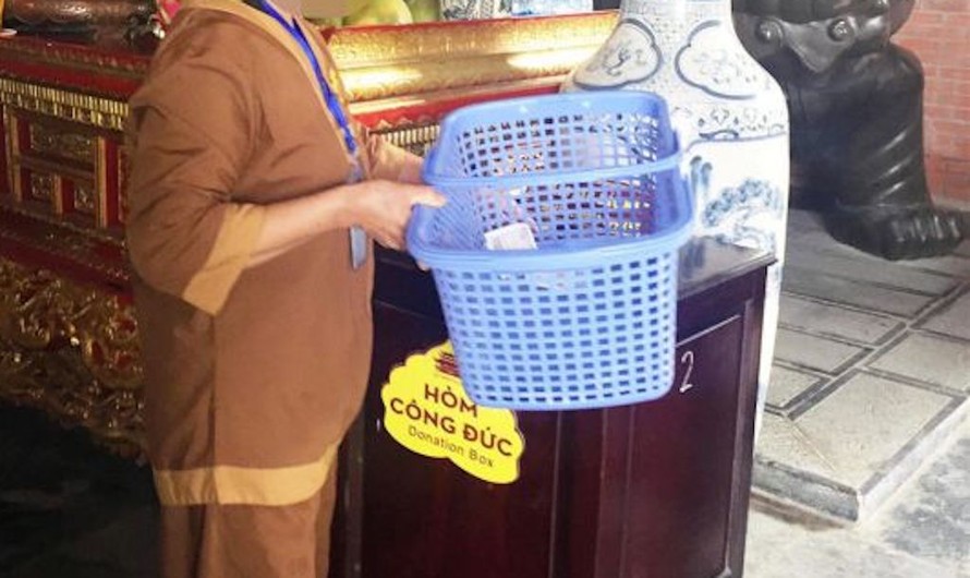 Nhiều di tích đền chùa ở Ninh Bình chưa có biên bản mở hòm công đức và kiểm đếm tiền