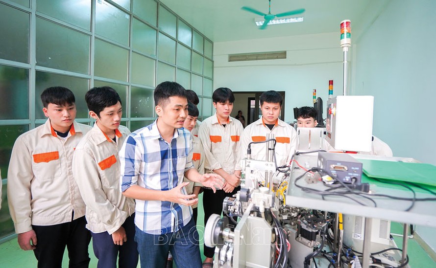 Thông tư đưa ra 7 tiêu chí để đánh giá trung tâm giáo dục nghề nghiệp