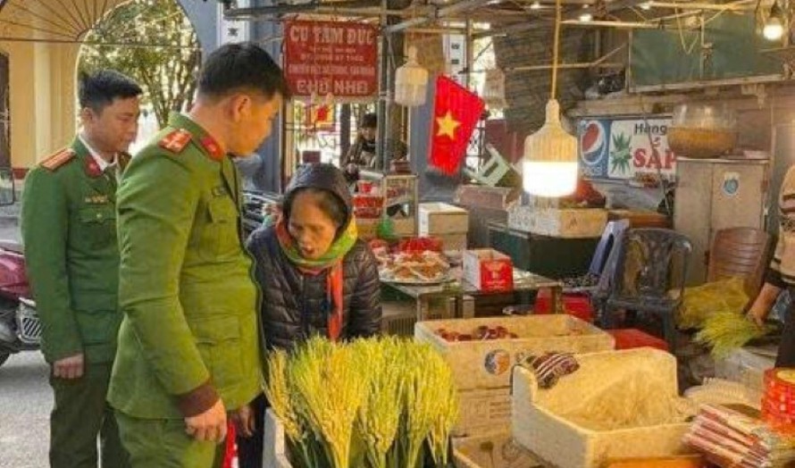  UBND phường Quảng An: Xử lý các cơ sở đổi tiền lẻ trái phép tại Phủ Tây Hồ