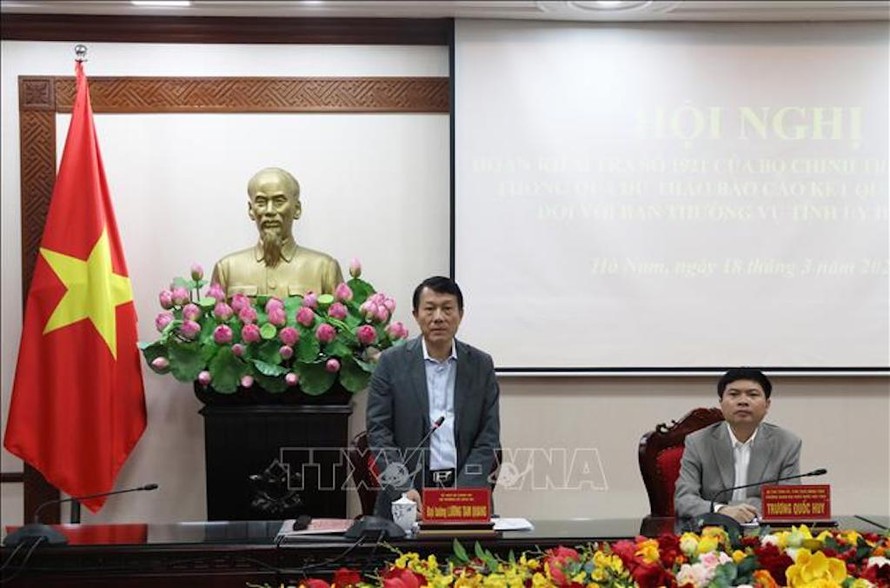 Đại tướng Lương Tam Quang, Ủy viên Bộ Chính trị, Bộ trưởng Bộ Công an, Trưởng đoàn Kiểm tra số 1921 phát biểu tại buổi làm việc. 