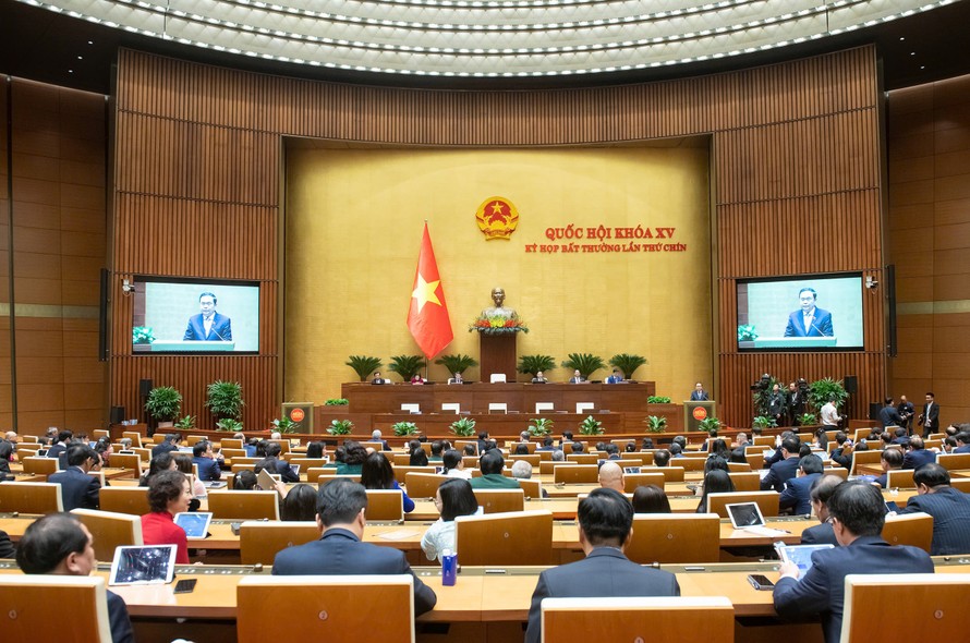 Quốc hội họp Phiên khai mạc Kỳ họp thứ 9, Quốc hội khóa XV tại Hội trường Diên Hồng, Nhà Quốc hội.