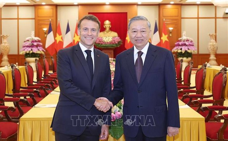 Tổng Bí thư Tô Lâm và Tổng thống Pháp Emmanuel Macron. 