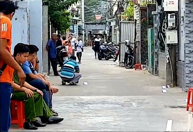 Công an phong tỏa hiện trường vụ án vào sáng 10.12. (Ảnh: Thanh niên)