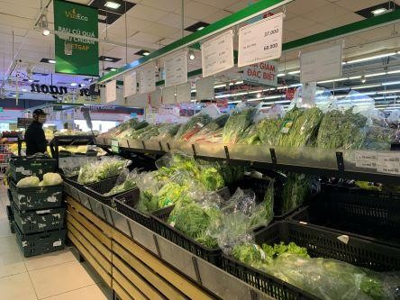 Các trung tâm thương mại, siêu thị lớn đã giúp tiêu thụ nông sản cho bà con nông dân vùng dịch. Ảnh: H.T