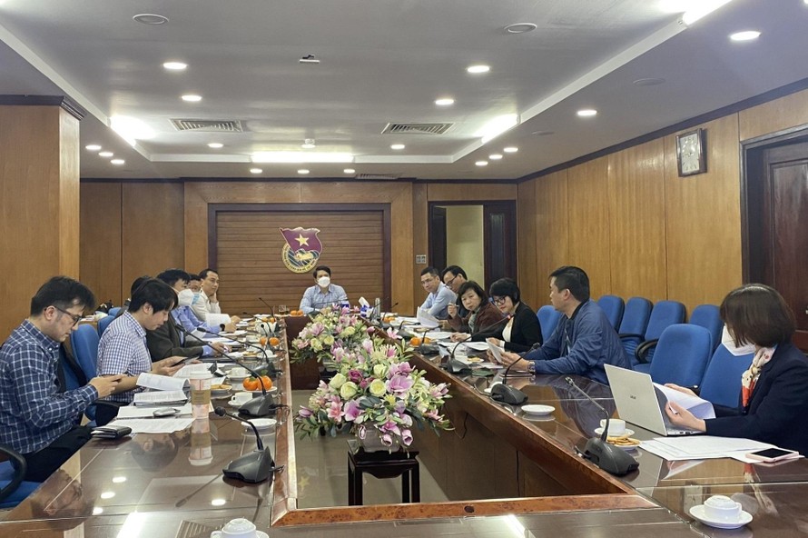 Cuộc họp của Hội đồng xét chọn giải thưởng Thầy thuốc trẻ Việt Nam tiêu biểu năm 2021. (Ảnh: Vietnamnet)