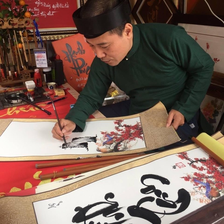 Đi tìm hình cho thư pháp Quốc ngữ