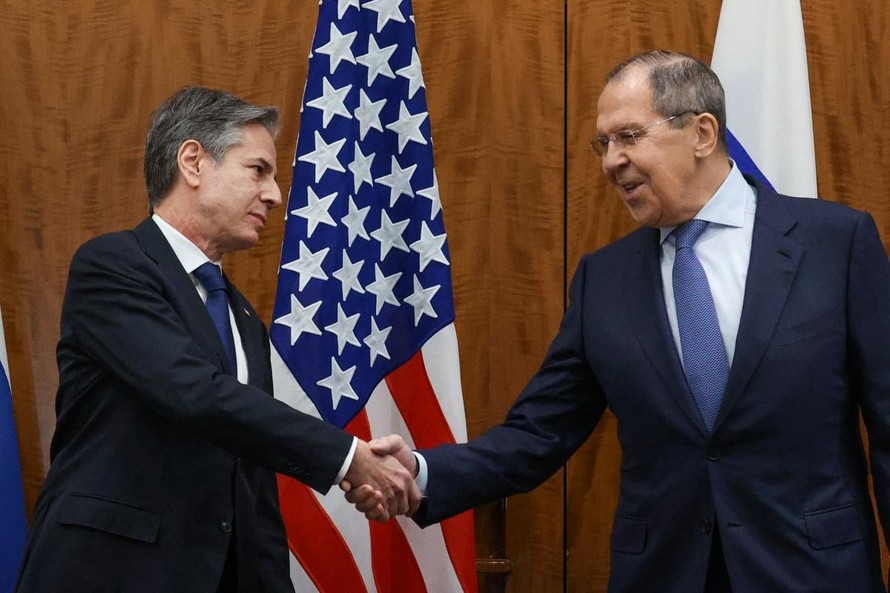Ông Antony Blinken (trái) và ông Sergei Lavrov (phải). Nguồn: REUTERS