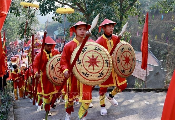 Những nghi thức tại Lễ công bố Quyết định và đón nhận Bằng xếp hạng di tích quốc gia đền Thác Bà. Ảnh: Tuấn Anh/TTXVN