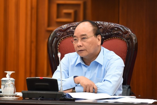 Thủ tướng: ‘Lấy gạo cứu trợ bão lụt đi làm giao thông nông thôn thì phải kỷ luật’