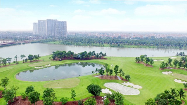 Cùng với môi trường sống thì tiện ích hoàn hảo cũng là một điểm cộng đặc biệt cho mỗi dự án BĐS. Ảnh Học viện Golf tại Ecopark.