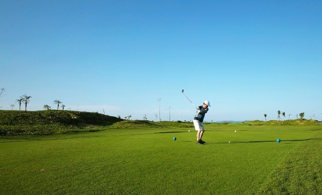 Giải thưởng kỷ lục với 20 xe sang tại SMIC Golf Challenge Tournament 2017