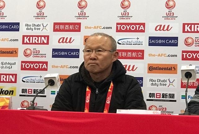 HLV Park Hang-seo cảm ơn học trò sau trận chung kết