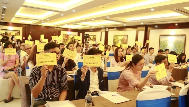 Cổ đông biểu quyết tại ĐHCĐ FLC Faros